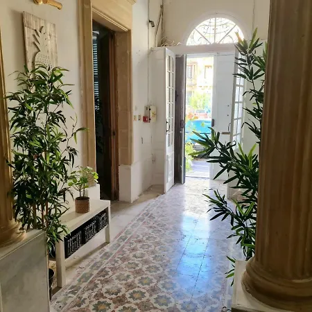 On Hostel Sliema