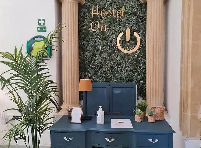 On Хостел