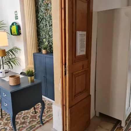 Hostel On Sliema