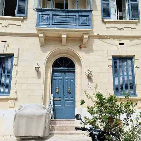 On Albergue Sliema