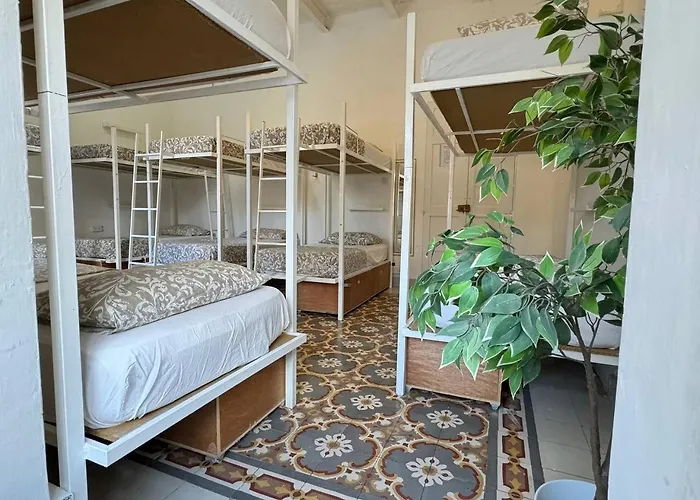 Hostel On Sliema